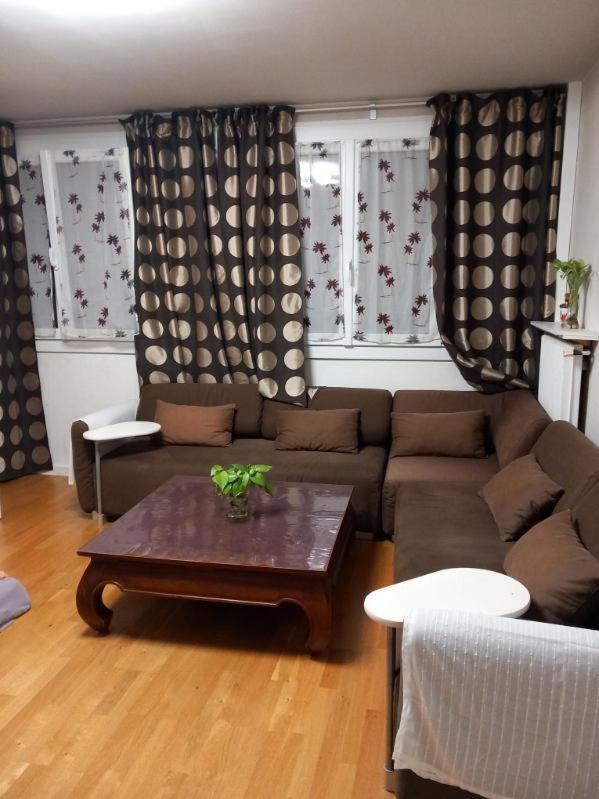 Appartement Periurbain De Paris Et Versailles Les Clayes-Sous-Bois エクステリア 写真