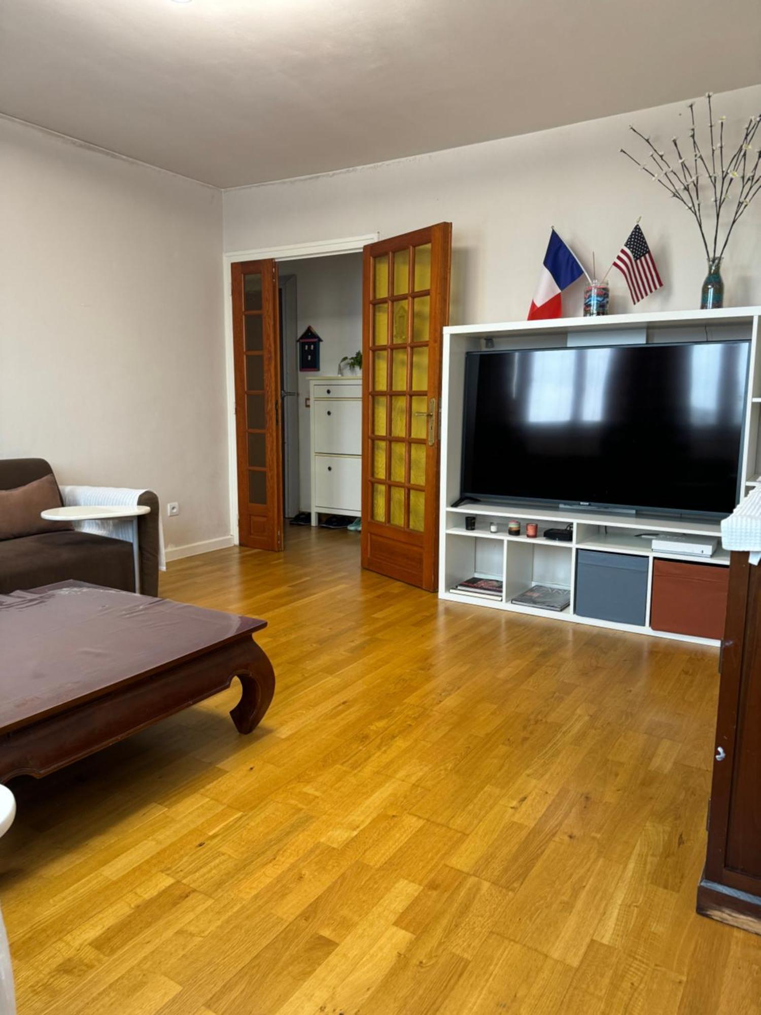 Appartement Periurbain De Paris Et Versailles Les Clayes-Sous-Bois エクステリア 写真