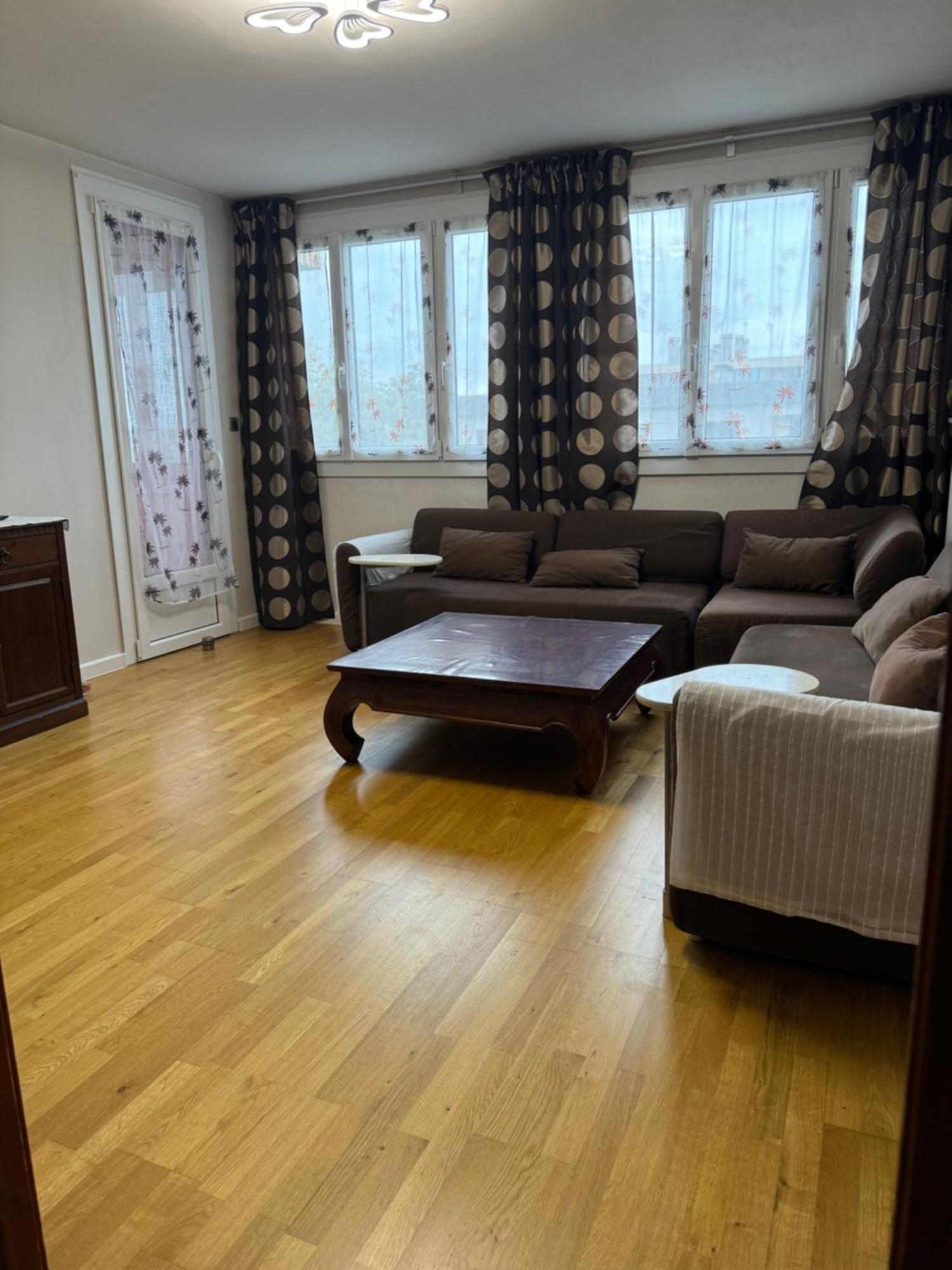 Appartement Periurbain De Paris Et Versailles Les Clayes-Sous-Bois エクステリア 写真