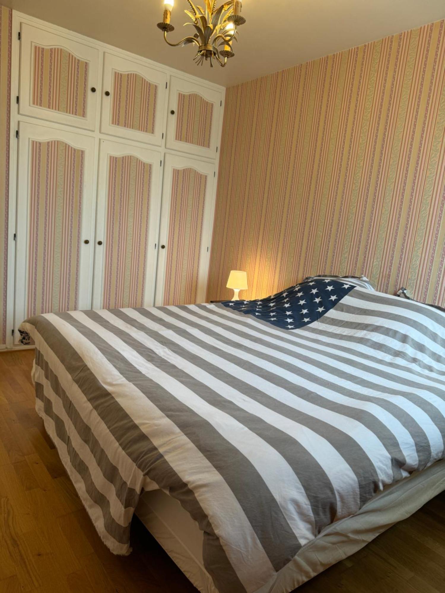 Appartement Periurbain De Paris Et Versailles Les Clayes-Sous-Bois エクステリア 写真