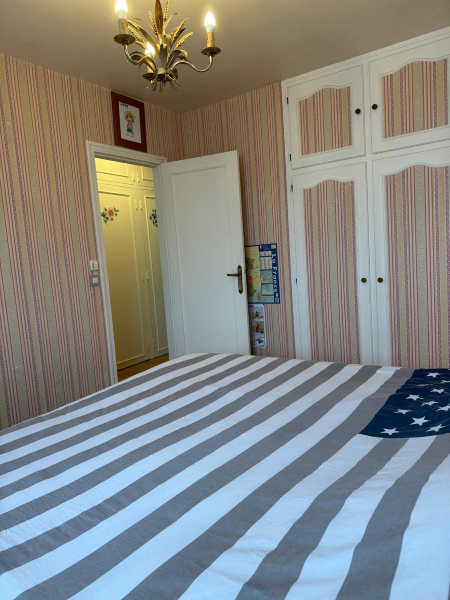 Appartement Periurbain De Paris Et Versailles Les Clayes-Sous-Bois エクステリア 写真